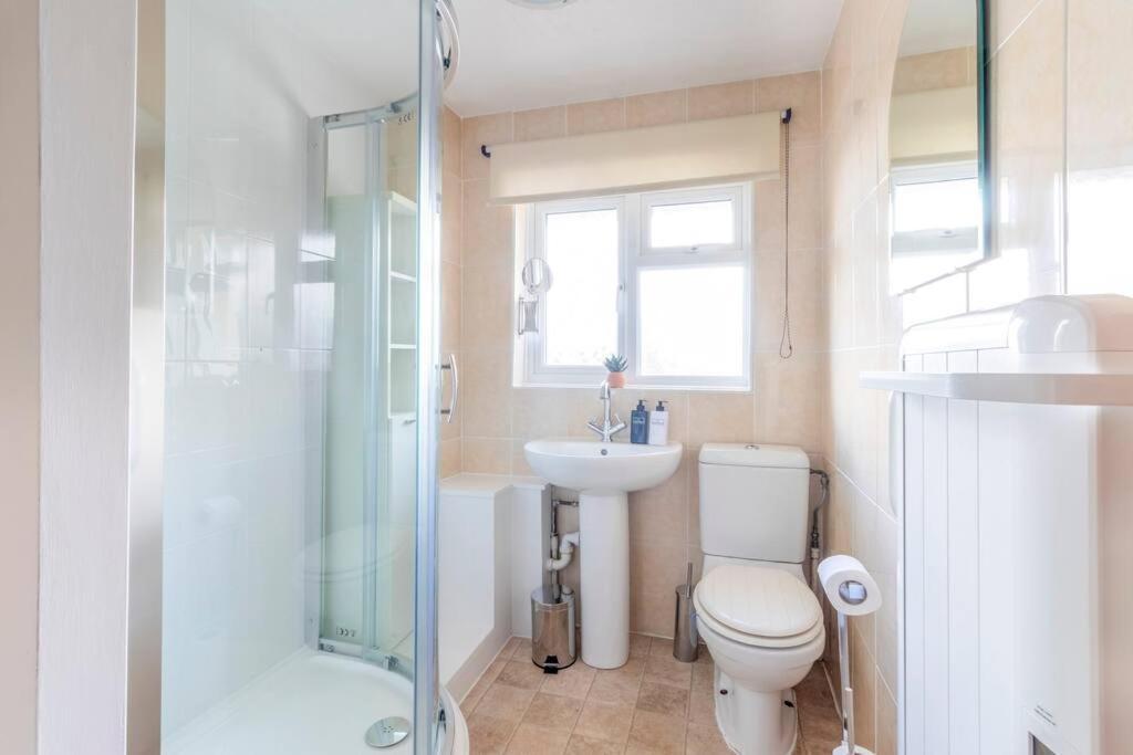 Panoramic Sea View Apartment Sleeps 4-Free Parking Bournemouth Esterno foto
